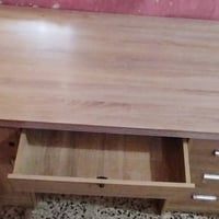 ميز مكتبي • خشبي فاتح • ١٫٤م