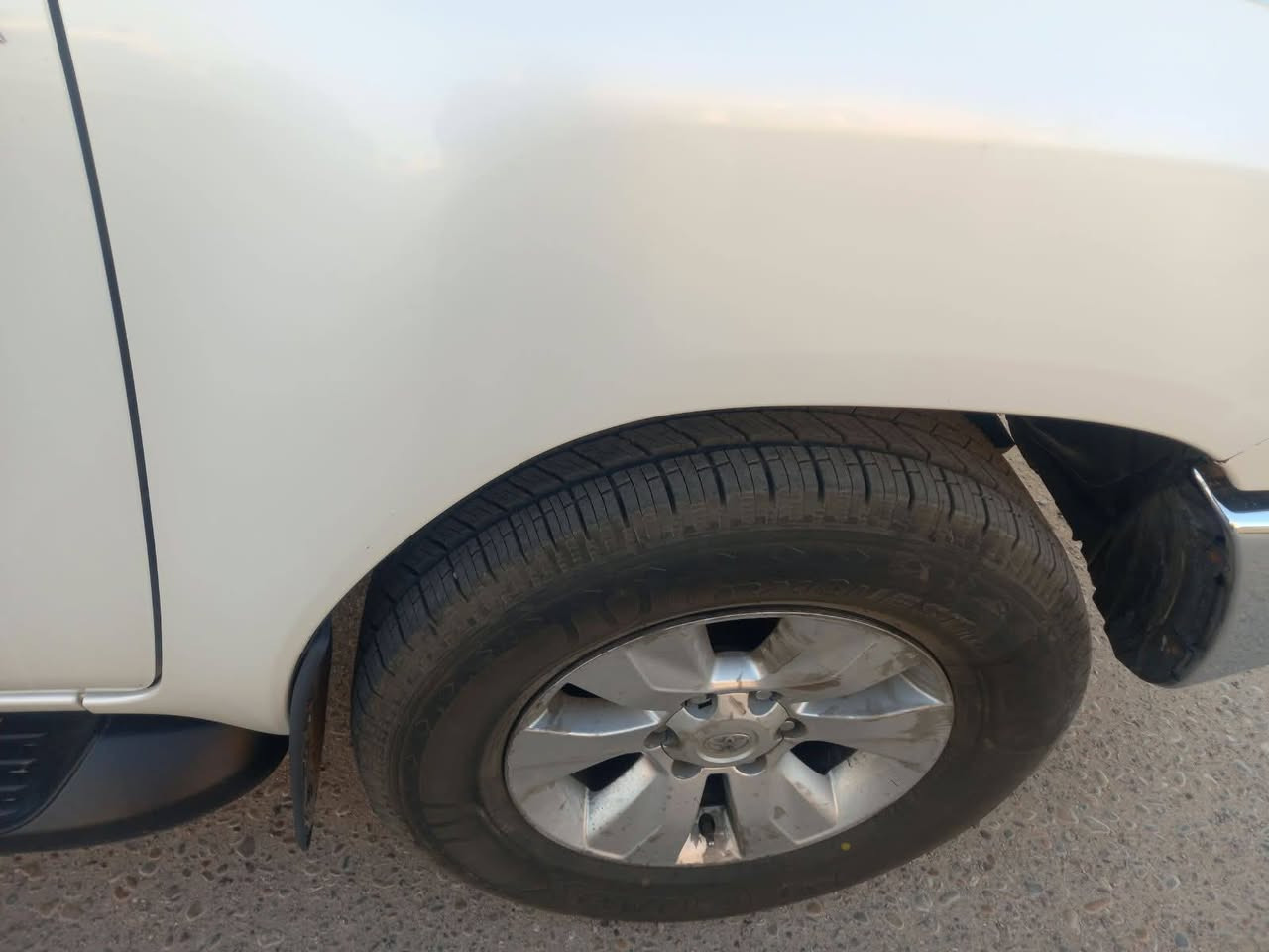 هايلكس SR5 • دبل • ٢٠١٦