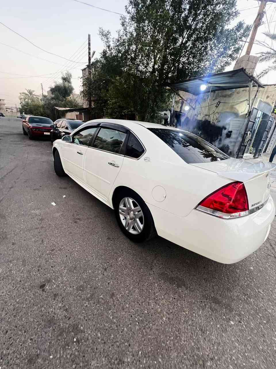 امبالا LT موديل 2008  محرك 3500 مكفول رقم بغداد سنوية ضررها باب السايق مبدل بلادي وجاملغ مبدل يعني قطعين صبغ بدون دواخل شاصي لغود تكم مكفول  نضيفة السياره كلش وداخل رصاصي غرفه نضيفة جداً باتري جديد صار شهر من اخذته مكاني ديالى بعقوبة عارضها 90 وبيها مجال بسيط  للشراي 
***********
