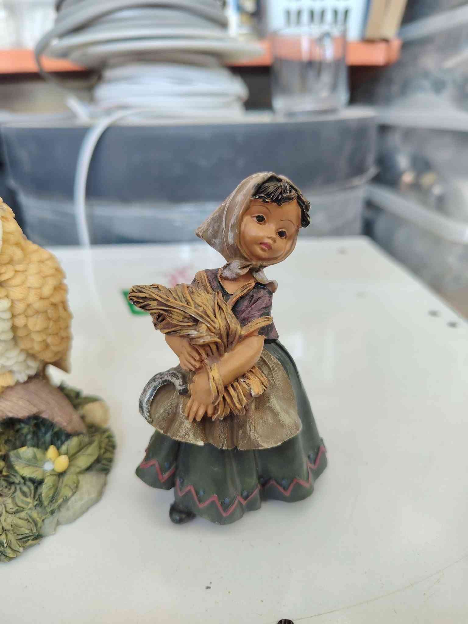للبيع 5 دمى براتز Bratz اصليات MGA 
مع العاب بالة متنوعة
توصيل موجود
***********
