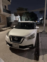 نيسان كيكس خليجية موديل ٢٠٢٠ فئة S ماشية ٤٨ الف و٤٠٠ كيلو وقابلة للزيا...