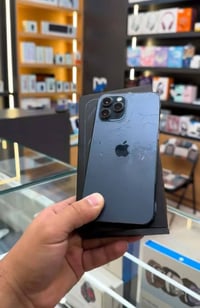 آيفون ١٢ برو ماكس • ١٢٨ • بطارية ٨٠٪