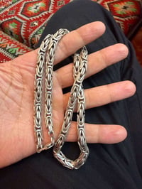 عدي هذا فرعوني 150غرام سعر الغرام 3500 مكاني بغداد المحموديه 077329976...
