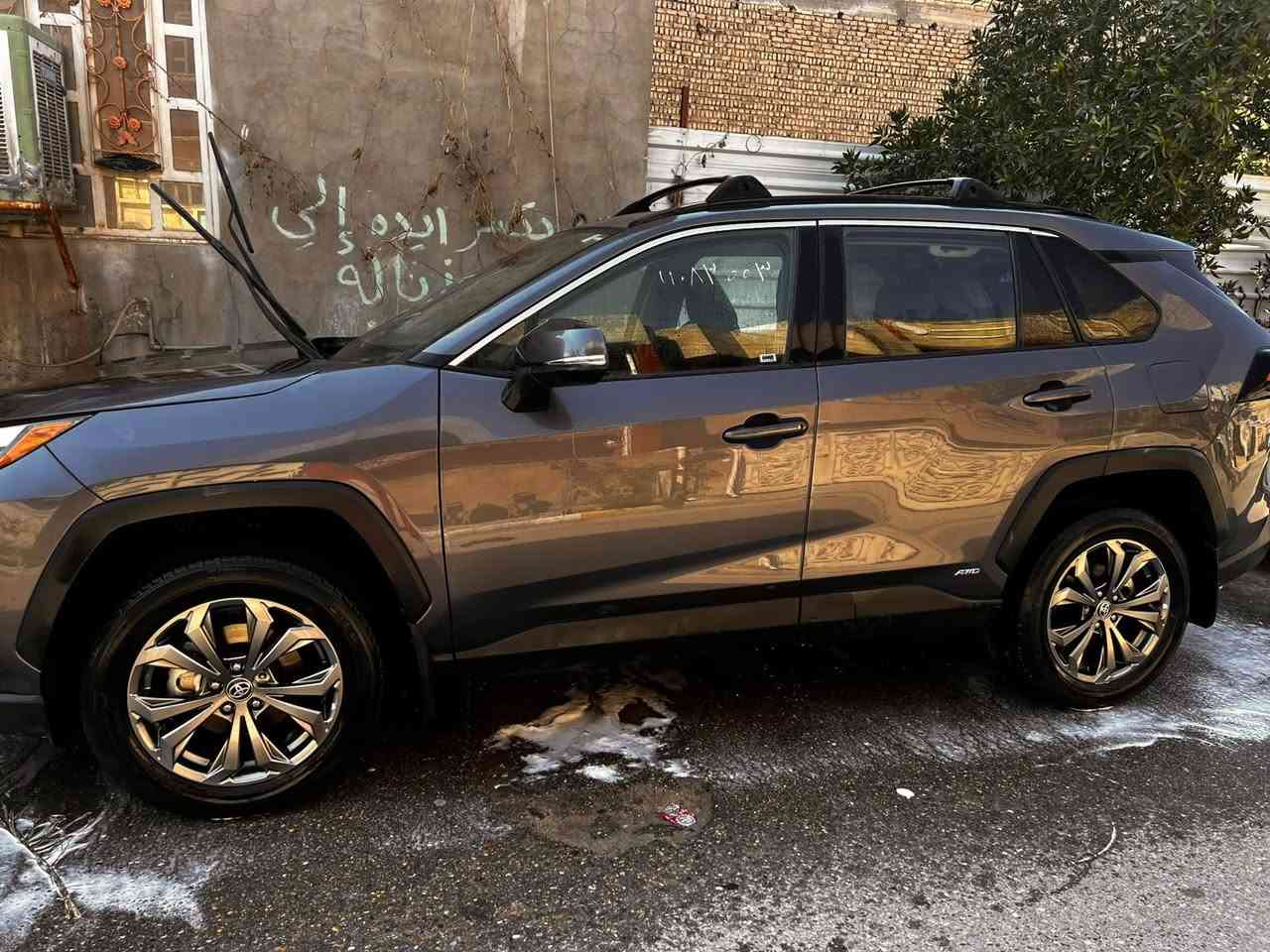 راف فور هايبرد xleوارد أمريكي مستوردتها باسمي ومصلحتها على ايدي تبديل غطاء جنطة اصلي وبنيد فتحة علوية دوشمة جلد اسود كراسي كهربائية تدفئة وتبريد حساسات رادارات بغداد الكاظمية ***********
