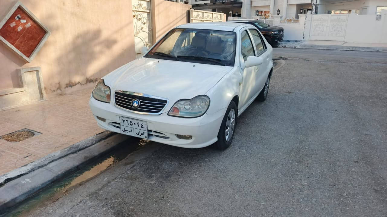 جيلي 2014
تبريد شغال 
مكينة وكير بشرط
سيارة جدا نضيفة قطعة وحدة صبغ  
وكالة تحويل بشرط 
غرامة عليها 100دولار 
السعر بيع سريع 38
*********** واتساب
