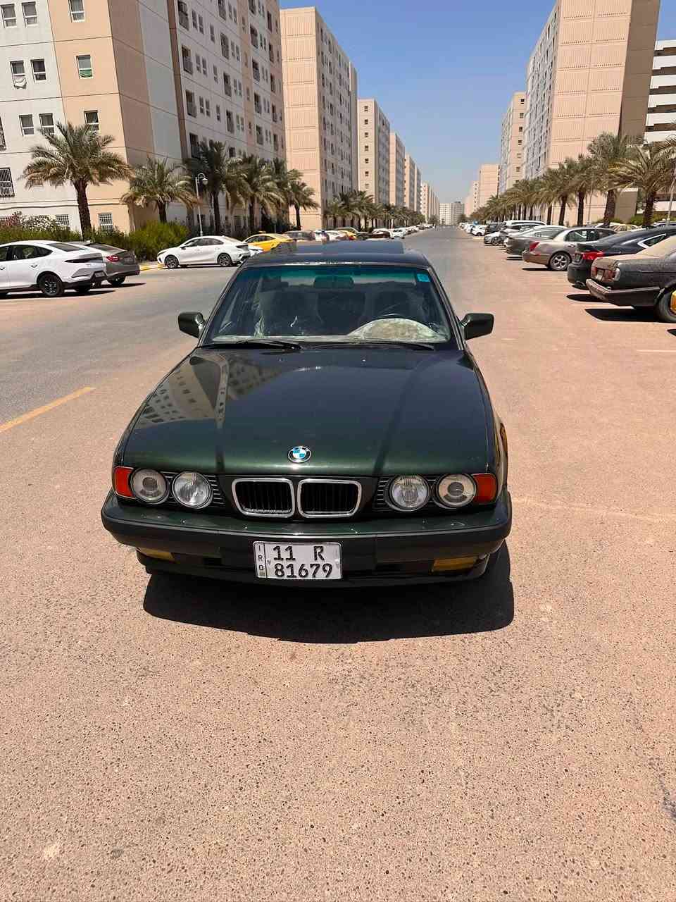 السلام عليكم عندي بي ام موديل 1992 
فتحة مصبوغة عام للجمالية تبريد شغال كير محرك مال صقر 28 دبل فانوس سيارة موجودة بغداد سعر 58 اتصال ***********
