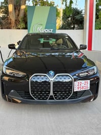 بي ام دبليو i4 • كهرباء • ٢٢ ألف ميل