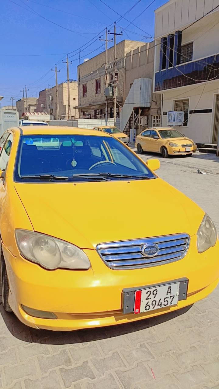 سلام عليكم بيوايدي 2019 رقم انكليزي باسمي تحويل ثاني يوم السياره متجايه بدون فتح اي برغي بدون دواخل ومصلحه وراجعه جديده كشنات جلد عنواني بغداد الجديده للاستفسار *********** السعر 52 وبيهة مجال
