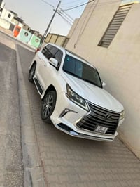 لكزس LX570 • ٢٠١٧ • ١١٨٠٠٠ كم