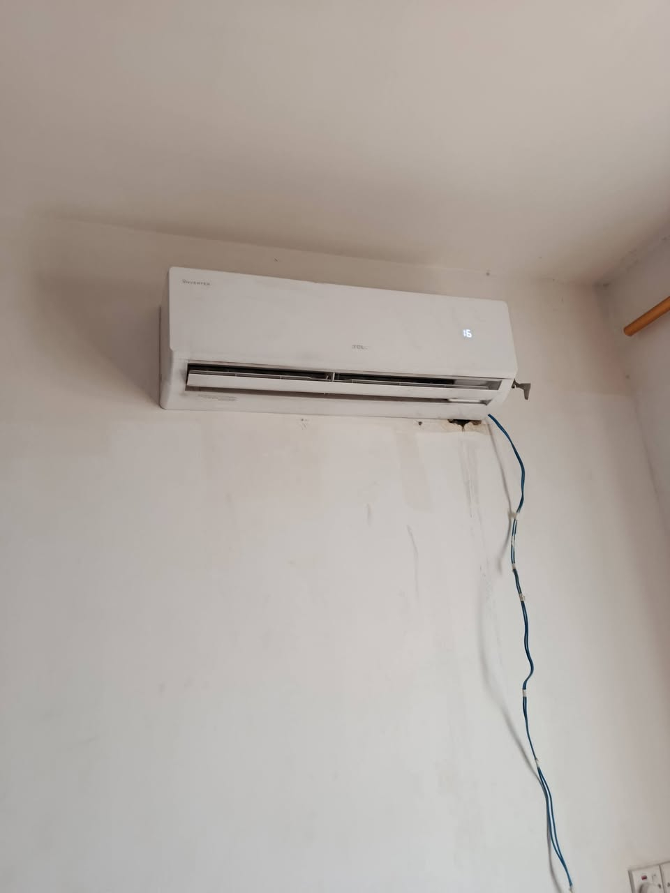 سبلت طن ونص جديد استخدام شهرين
325 الف 
للتواصل ***********
