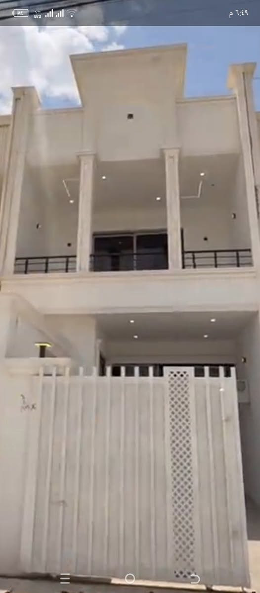 على بركة الله،،،،،،،،،،🏠🌟🏡💐🏡🏠💯🏠🏡
البيت راقي جدا وجاهز بدون استخدام طابقين درج داخلي المساحة 100م درج داخلي كامل المواصفات من الدكت المركزي والسقوف المغربي واجه ملكى الفرع مبلط واسع السعر 58 مل للشراي اتصل ع الارقام *********** شوراو قرب كلية الزراعة 
***********🏠🏡💯🏠🏠🏠 بو فروشتن ڵه شۆراو نزیک کۆڵێە زراعە خانوەکه سفری به کار نه هاتوە 2ڤات مه ڵه کێ نرخی 58 مڵ 🏠🏡💐🏡🏠📞📞
