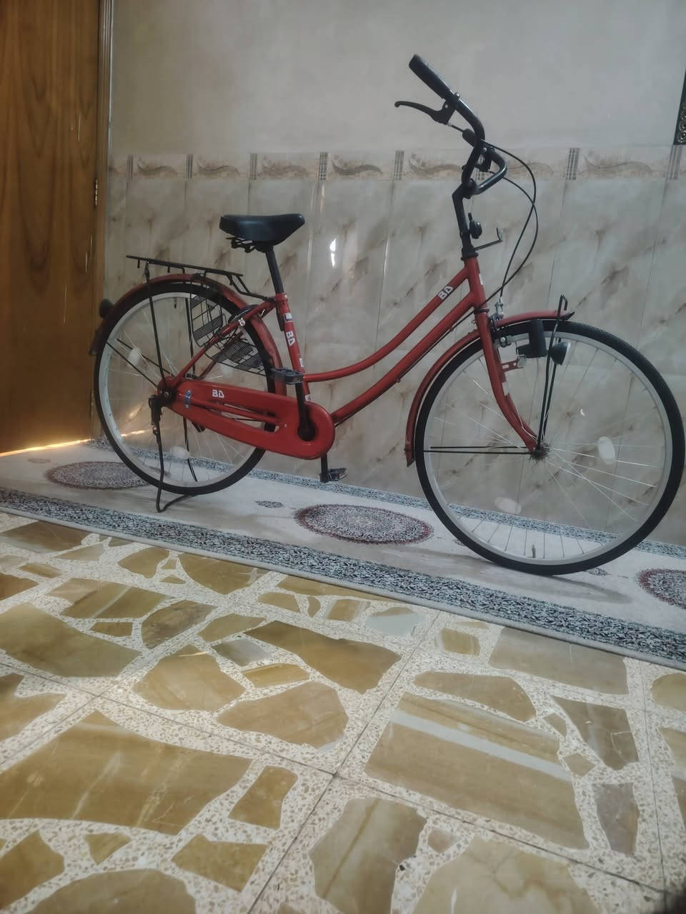 سلام عليكم باسكل موديل 22 باسكل مابي بس تاير الوره بنجر السعر 120 وبي مجال مكان كربلاء رقم الهاتف *********** /***********

