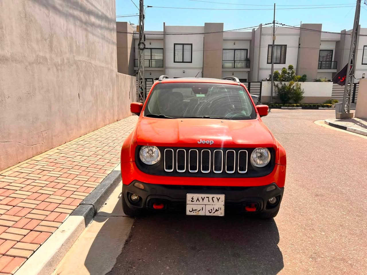 جيب رينيكد trail rated ٢٠١٧  فول مواصفات اعلى فئة Trail Hawk 
- فور ويل 
- ⁠تبريد منفصل
- ⁠انظمة قيادة متعددة snow mud rock 
- ⁠سقف بانوراما 
- ⁠محرك ٢٤٠٠ 
- ⁠جامات autohold 
- ⁠اشارات بلمرايات الجانبية
- ⁠مقاعد جلد
- ⁠تدفئة مقاعد 
- ⁠تدفئة ستيرن 
- ⁠تحكم ستيرن
- ⁠كير طيارة ٩ نمر
- ⁠roof بلاك توب
- ⁠سيارة داخل لونين
- ⁠شاشة لمس مع كامرا خلفية
- ⁠حادثها خارج العراق جاملغ خلف السايق
- ⁠وداخل العراق جمالغ جهة الصدر حادث بسيط 
- ⁠رقم اربيل 
- ⁠ماشية 94,000 mile 
- ⁠للتواصل ***********
- ⁠السيارة مكانها كربلاء
