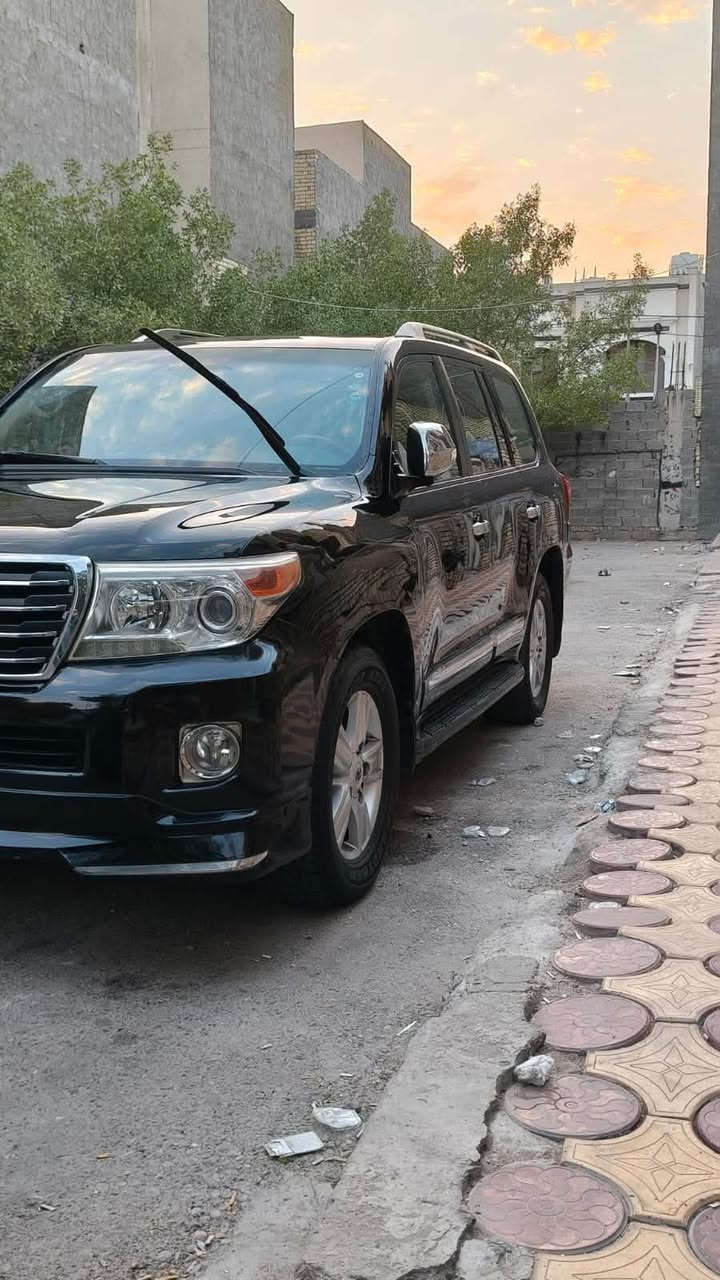 السلام عليكم للبيع 
رقم سليمانيه بسمي 
موديل ٢٠١٤ 
ماشيه ١٤٢ 
حقيقي شرط الفحص 
عنوان بغداد بلديات 
📞 ***********
