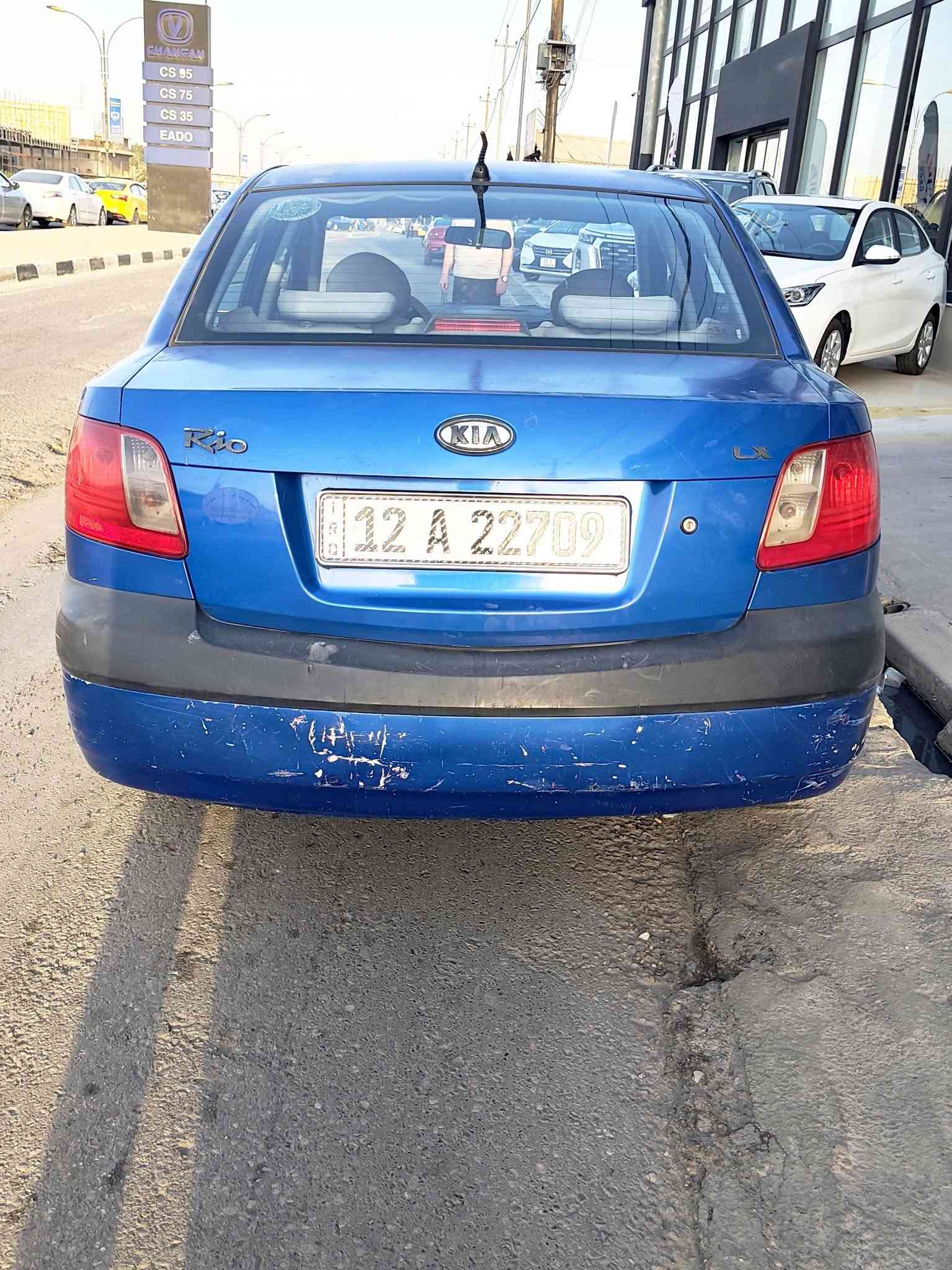 السلام عليكم كيا ريو موديل 2008 وارد امريكي جاملغ وبوند جاملغ صبغ والبوند مبدل بلادي اصلي بلا صبغ السيارة رقم نينوى الجديد حدادية وطخم جديد تبريد شغال بيها تقحيل وأثر صرف ماشية 174الف كيلو مكان السيارة موصل السعر (79) ومجال بسيط للاستفسار الاتصال على الرقم التالي ***********
