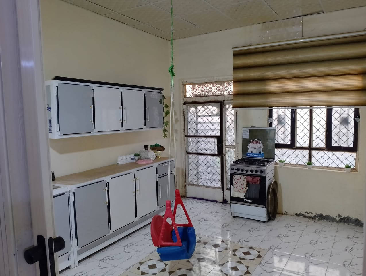 بيت للبيع زراعي سند ٢٥ المساحه ١٥٠متر بي معاملة تطويب ومرقم يحتوي على مطبخ وصاله وغرفه وصحيات داخليه وخارجيه والبراني ماكامل السعر ٣٣ وبي مجال ***********
واتساب
بيت للبيع زراعي سند ٢٥ المساحه ١٥٠متر بي معاملة تطويب ومرقم يحتوي على مطبخ وصاله وغرفه وصحيات داخليه وخارجيه والبراني ماكامل السعر ٣٣ وبي مجال ***********

