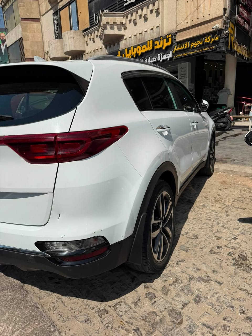 🚘 سبورتج 2020 خليجي – وكالة الدولية
بدون حادث وبدون بارد
🔹 مرايا شفط + إشارات بالمرايات
🔹 حساسات أمامية وخلفية
🔹 تبريد قطعتين
🔹 محرك 2000 DOHC – المحرك المرغوب
🔹 3 وضعيات قيادة
🔹 شاشة أصلية كبيرة مع Apple CarPlay
🔹 لون أبيض 🤍
🔹 ممشى 67 ألف كم

السعر: 193 ورقة
 بغداد المنصور 
***********
