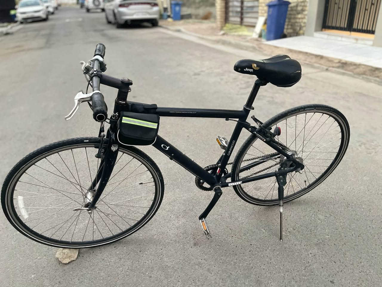 بايسكل C700 • موديل ٢٤ • شيمانو ٢٨