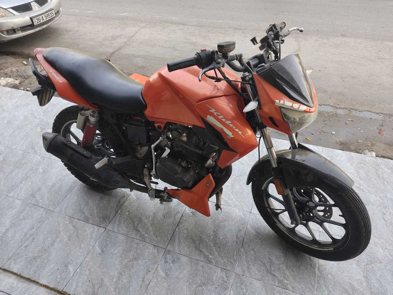للبيع موديل 19 سعر 700وبيهة مجال ***********
