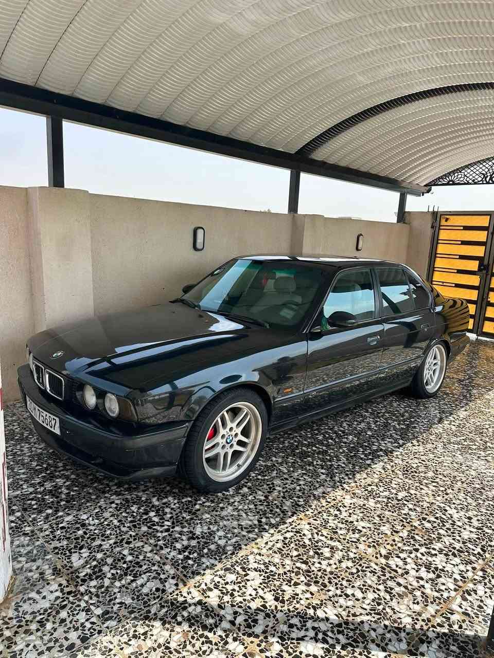 للبيع موديل 1991
سياره جاهزه من دعاميه للدعاميه 
مكينه 12 سلندر سياره بسمي هزه وسنويه جدد 
سعر65 بيه مجال 
عنوان واسط عزيزيه 
***********
