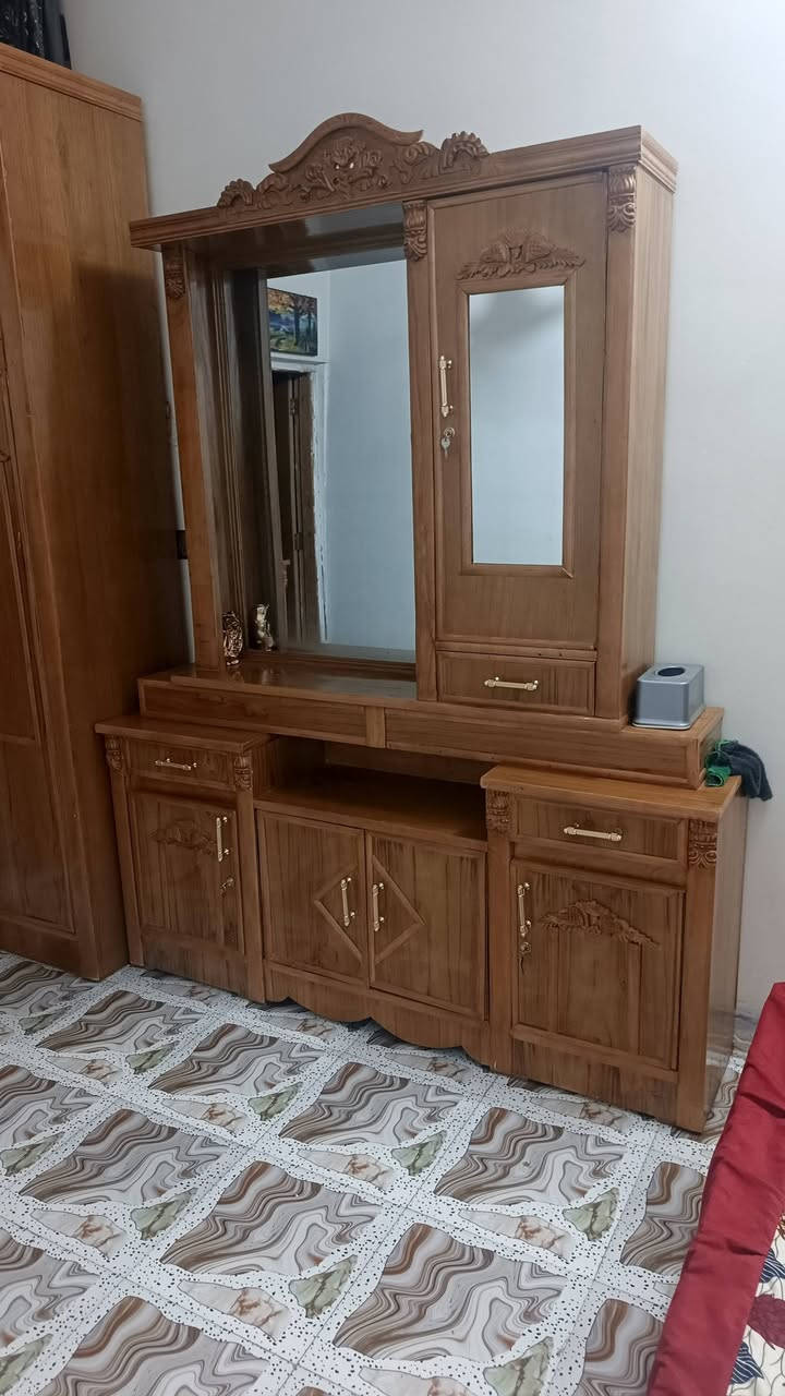 السلام عليكم غرفه للبيع مع اثاث بيت كامل ارجو الاتصال ع الرقم ‏‪***********‬‏
