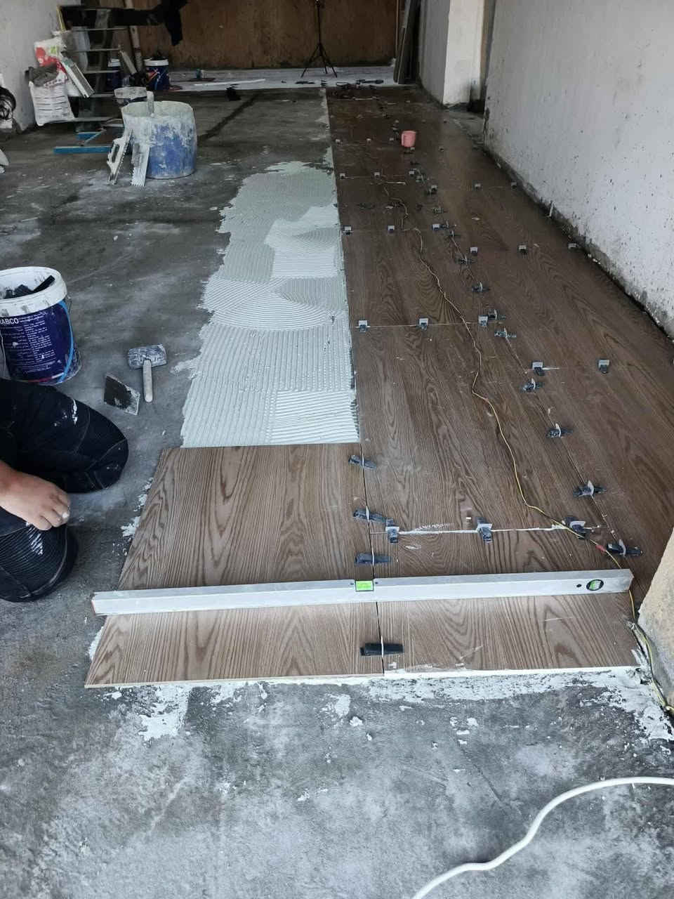 🔹 كادر حيدر البغدادي لعمل السيراميك والمرمر 
   خبرة أكثر من 30 سنة في تنفيذ جميع أعمال:
✅ السيراميك
✅ البورسلين
✅ المرمر
✅ الكرانيت
✅ كافة أعمال التغليف والإكساء
✅ لبخ دواخل البيت و واجهات البيت
✅ عمل ميكانيك الواجهات للمنازل والأبنية
✅ عمل جدران وارضيه بل مادة  والجف قيم
✅ السكريد واللبخ الخاص لعمل البورسلين ✅ عمل نظيف، دقة بالمقاسات
✅، والتزام بالمواعيد.
✅ بغداد ومحافظات الجنوب
✅ الدقة والالتزام هويتنا
، اتصل
***********
***********
يوجد وات ساب✔️
