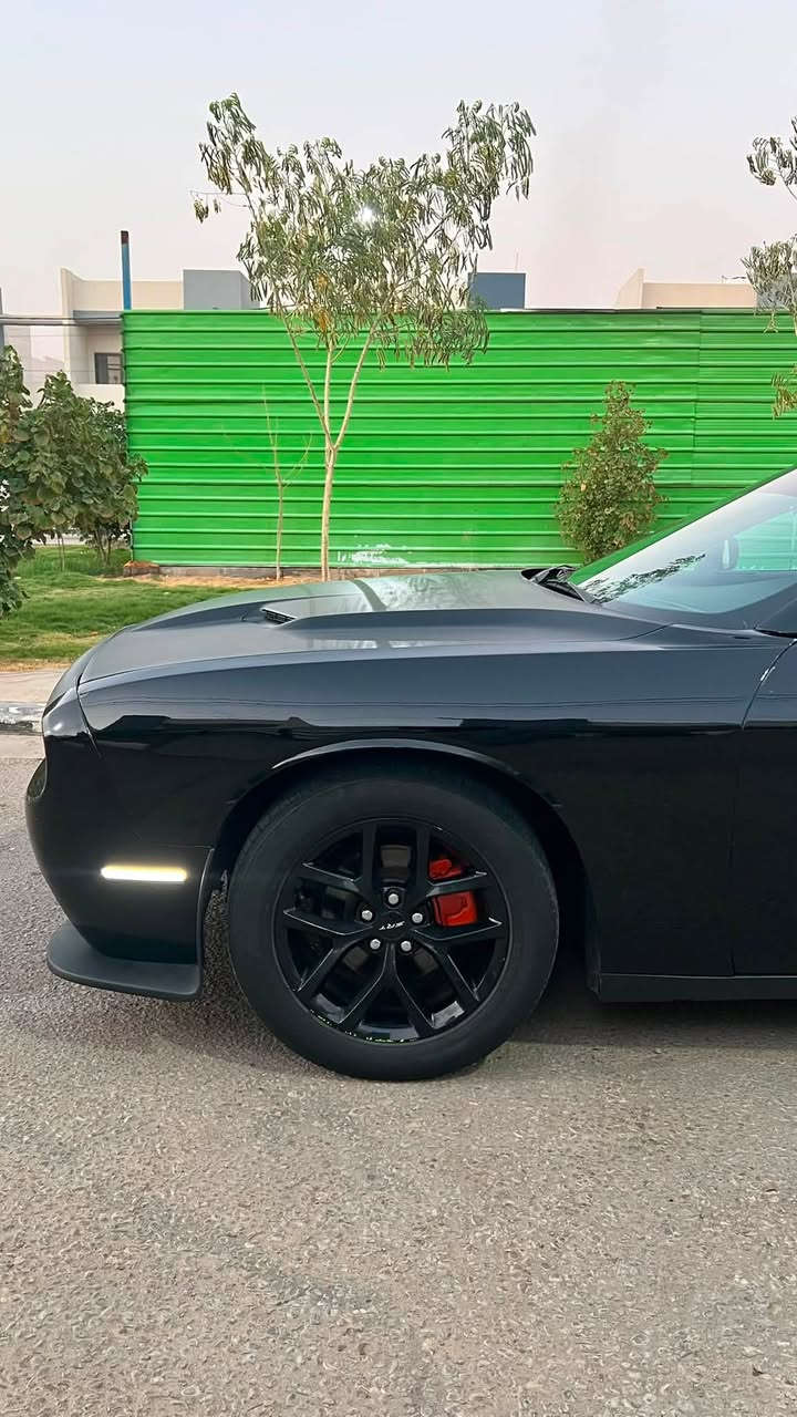 سيارتي للبيع الي بخاطره يتصل ويدلل
جالنجر SXT2016 (بدوون ايربااك بدون دواخل) قطعتين صبغ  حادث خفيف صورته بالمنشور
شاصي لغد كير مكينة راديترات قاعدة فيوزات اي بي اس كله شركة ادامه كامله مسويله صفر مسج السيارة مابيه كل نقص مامتعوبه انسى شي اسمه حماوه وهاي سوالف خاليه من الاصوات المزعجه والطكطه عزل فول ترايه مال موديل 22 نظام سبورت بالدشبول شاشة كبيرة الحجم كامره دواره كشن دبل حضن وشرط الخلفيات محد كاعد عليهن ويل جيتي 18 طسه ناعمه السيارة مال جناي  رقم اربيل تحويل ثاني يوم هزه بعده ماساقطه  
مكان السيارة: كربلاء و بابل
السعر 130 ورقة بيه مجال بعد المعاينة
للجادين بالشراء الاتصال او التواصل واتساب 
***********
***********
