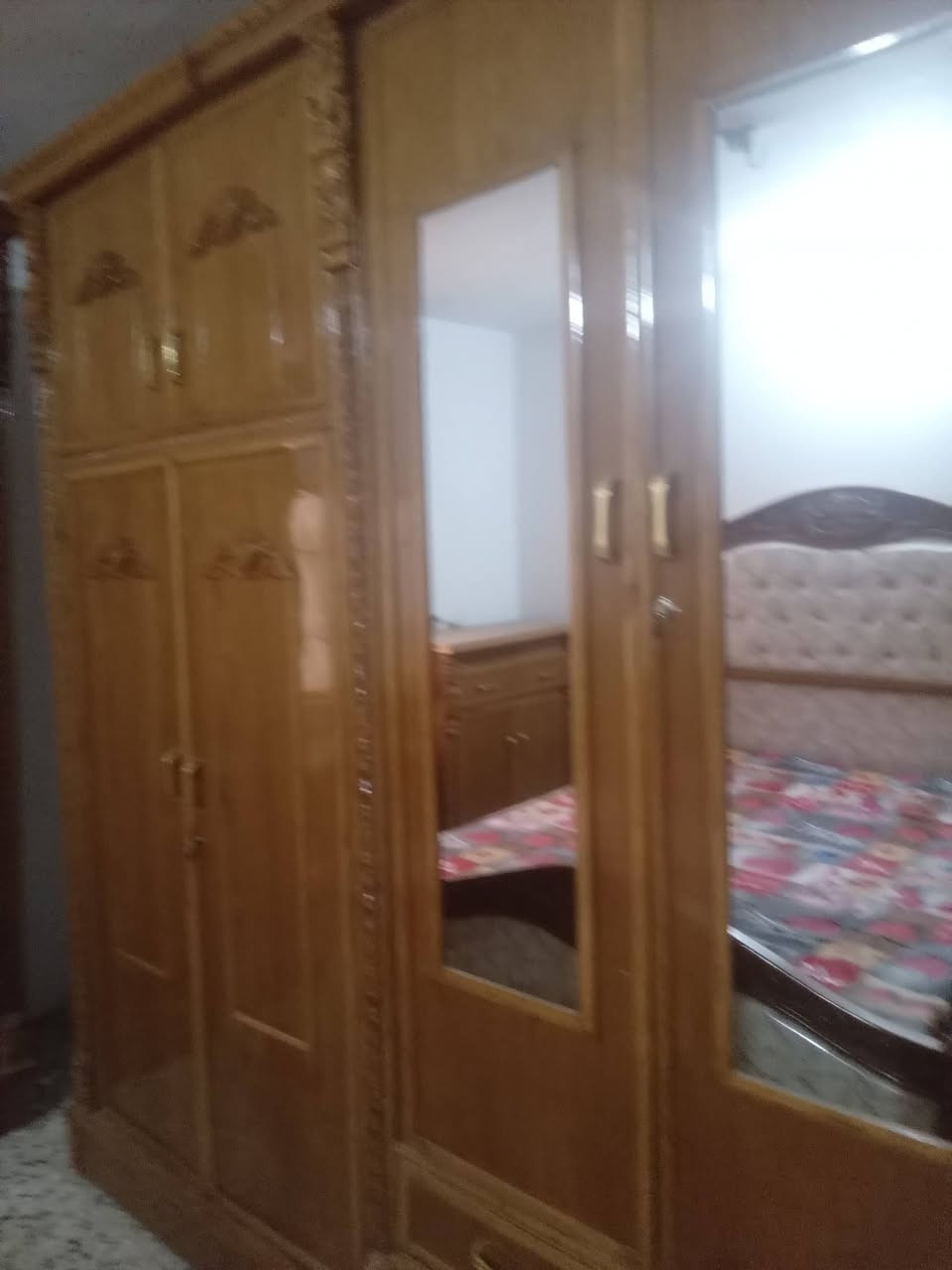 سلام عليكم البيع غرف نوم سعر خاص التفصيل نجاة حلو المكان وسط قضاء النعمانيه للستفار رقم ***********
