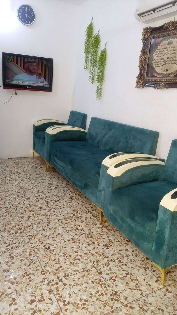 السلام عليكم تخم للبيع السعر 100 المكان الشعب 🌹 ***********
