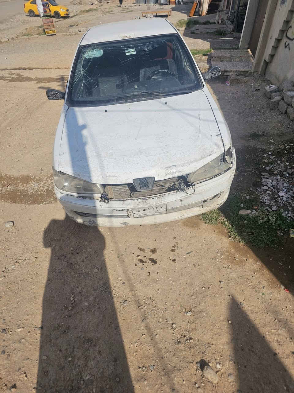 سلام عليكم بيجو فرنسي 2001حجم 306 صاحبها الشرعي بكركوك السيارة كانت مطوبة للمصرف السيارة ياردلها مصرف رقم بغدادسنوية خضرة  محرك ينقص تايرات جدد السعر 20ورقة وبيها مجال للأستفسار الاتصال على الرقم ***********بي وتساب

