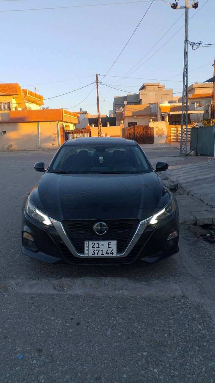 سلام عليكم التيما بلاتينيوم موديل 2019 السياره جديده و حلوه كلش طبعا مواصفات البلاتينيوم معروفه تدفئه كشنات تدفئه استيرن رادار على طول السياره كاميرات 360 اناره داخليه بلسياره السياره مقبطه من المواصفات السياره بدون صبغ بدون ايرباك بيها بس تبديل بنيد على بلاد و بيها شويه بارد والسياره رقم سليمانيه دولي و بيها بطاقه بانزين مكان السياره كركوك السعر 148 وبي مجال و طبعا سعرها مناسب البلاتينيوم مو هلكد سعرها رقم صاحب السياره ‏‪***********‬‏
