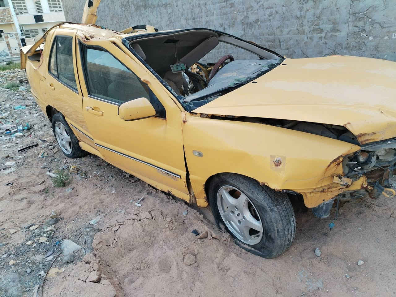 السلام عليكم شيري كوين حادثه مثل مموضح رقم أجره بغداد راعيها متوفي بس مابيها قاصرين اصفرلك ياها غرامات وهياه سعر 8 أوراق وبيها مجال للتواصل ***********. محرك نضيف.
