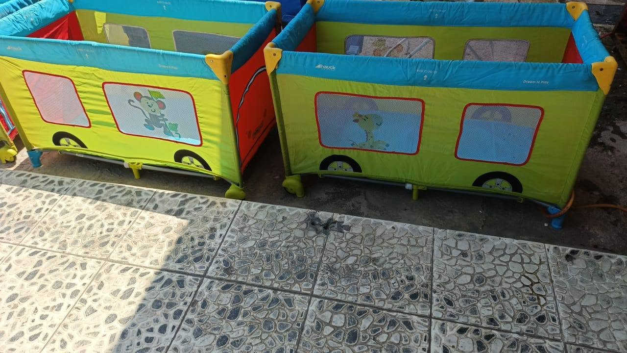 للبيع سرير طفل كلش نظيف السعر 55 وبيه مجال للاستفسار الاتصال على الرقم ***********
