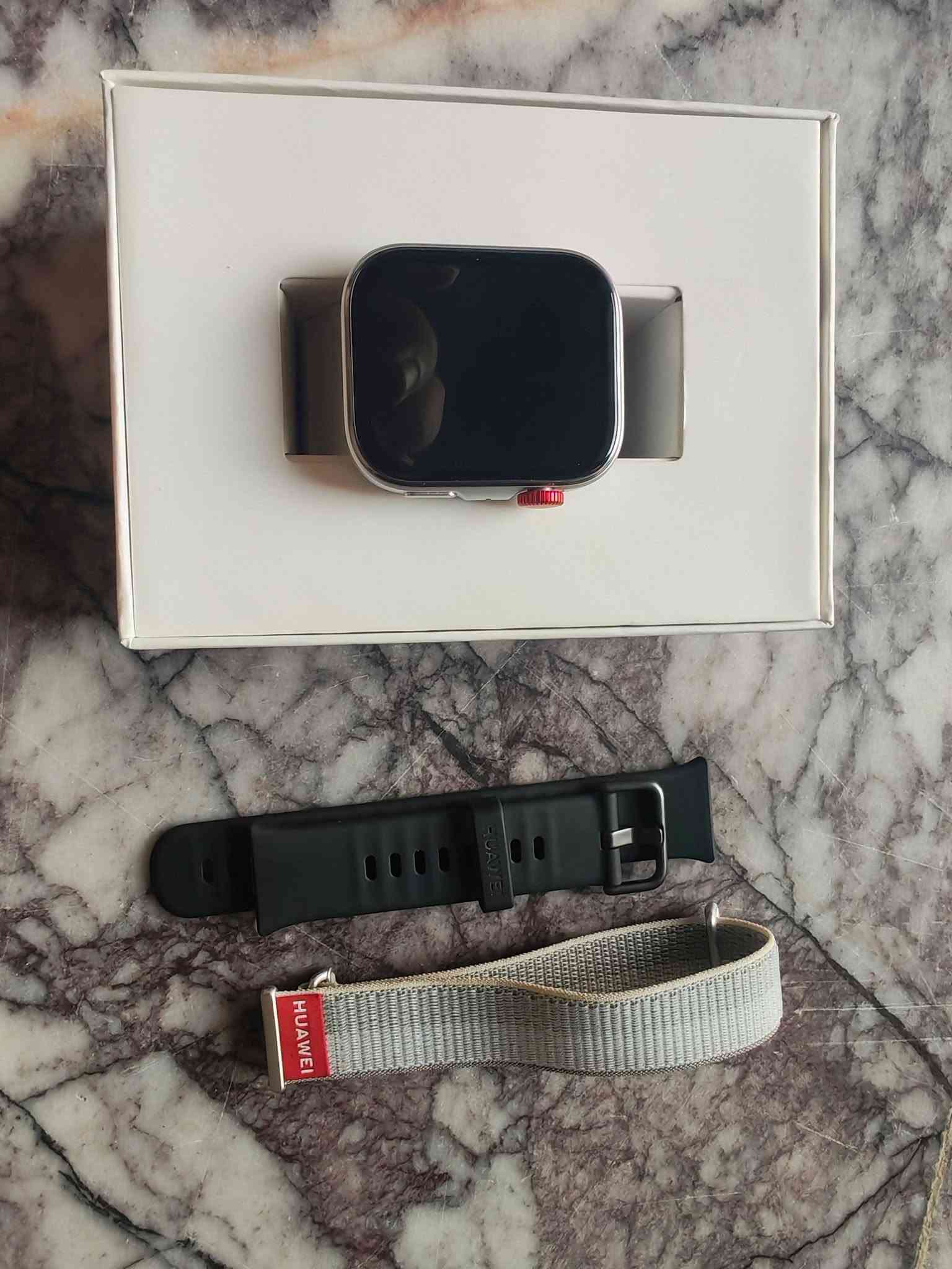 السلام عليكم ساعة هواوي fit 4 huawei
تاج أحمر
نضافة ٩٥ ٪
كامل ملحقات
بغداد ***********
