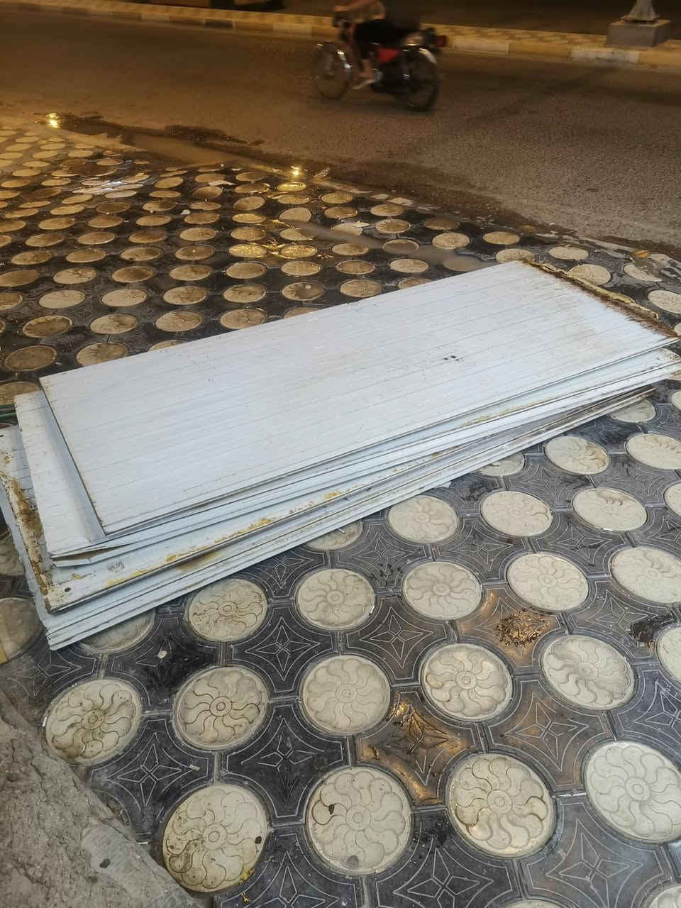 سندويج • ٤ قطع • ٢٫٥م