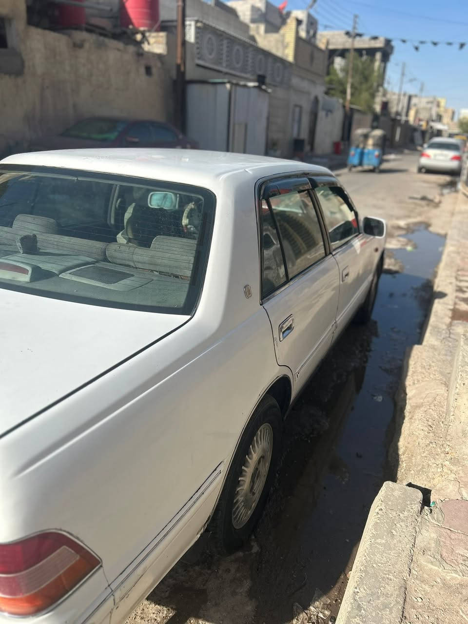 راس ثور تكم
1996 

كفاله من الضربه حداديه من طول إلى طول تبريد شغال 

سنويه إلى 27 تخم تاير سياره مكفوله لايت زنون عالي وناصي 

70$ وبيها مجال مكاني البصره الحيانيه 

***********

