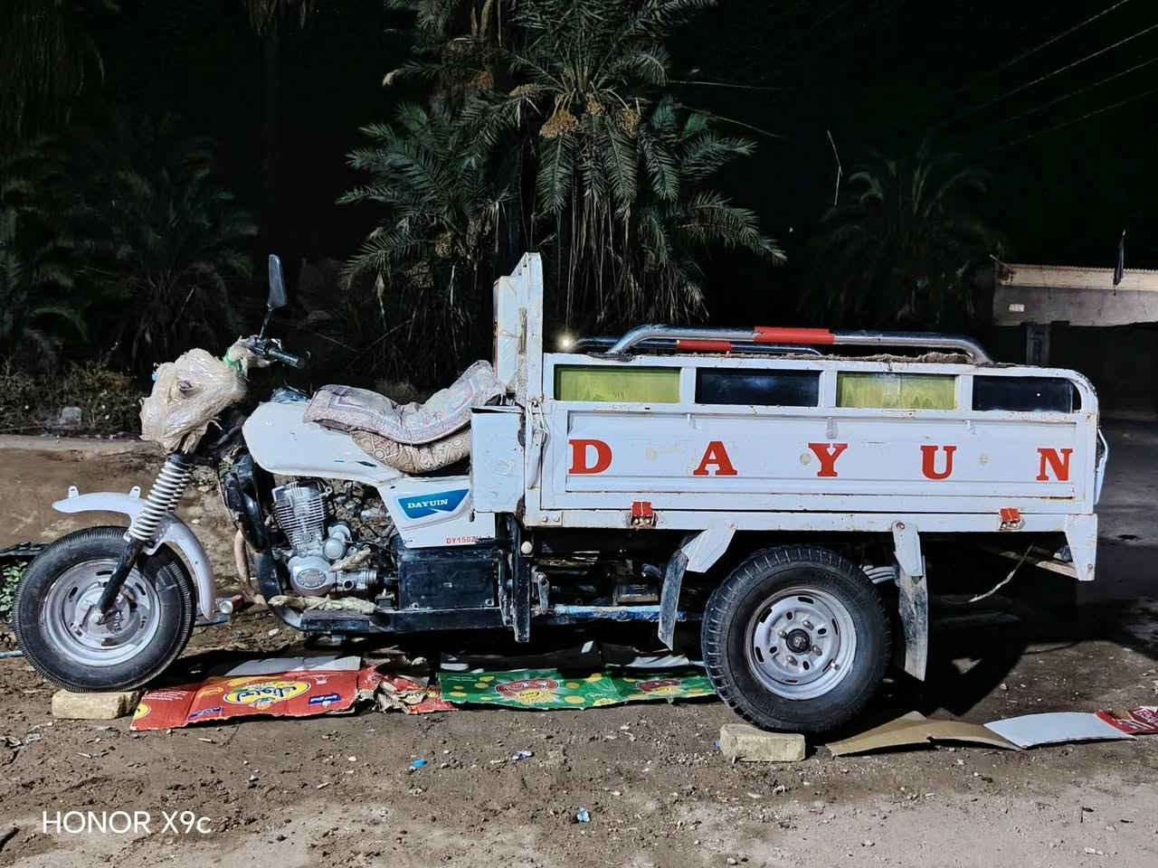 السلام عليكم ورحمة الله

ستوته مديل 14
جديده كلش مكفوله من كلشي اوراق بسمي 
غراضها كله 26 محرك توني شاده مامفتوح
تواير 3توني شادهن جدد بلكارتون
كير اكسن توني بدلهن
كهربائيات شغاله  الستوته نكره وخير من الله  مكان بين الشطره والغراف ما متواجده على الفيس هذا رقمي@ محمد محمد عذافه الخفاجي  ***********@
