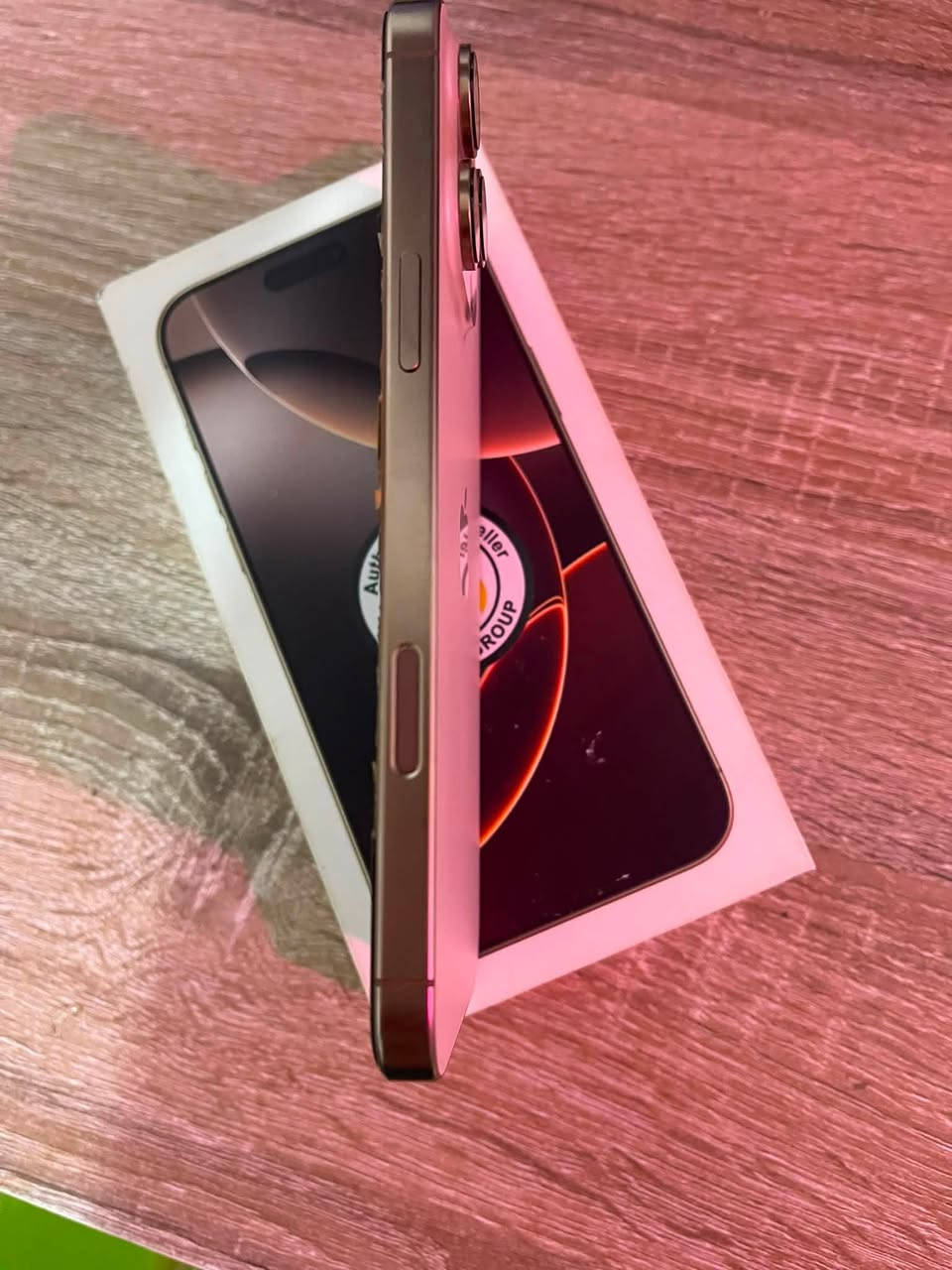ايفون 📱 16 برو ماكس لون مميز ذاكرة 256 بطارية 🔋 99 عدد دورات شحن 118  اعتبرة فاتحة بيدك من الكارتونة ضمان شركة ماستر  السعر مليون و400  السعر نهائياً رجاءً 🙏 مكاني الدولعي رقمي ***********
