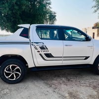 هاي لوكس سته سلندر للبيع موديل 2019 كفاله عامه  رقم واسط انكليزي  سنوي...