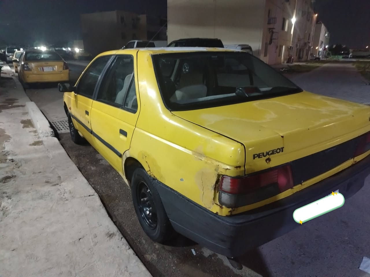 يالله السلام عليكم
سياره بيجو روى موديل 2009 لون اصفر رقم بغداد السياره عليه هيئه 950الف و250غرامه على المشتري
سياره شغاله مابيه شي بيه نقص غاز للتبريد كهرباءيات شغاله سياره اطيكياه تمشي ابيعلك هل موجود 
السعر 13$ورقه وبيه مجال قليل
العنوان بغداد شقق الطالبيه
رقم الهاتف ***********
