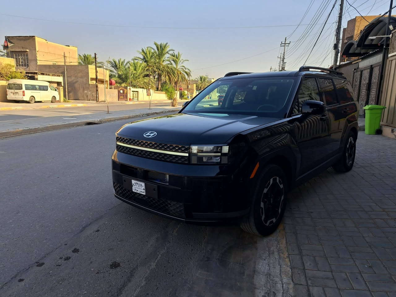 هونداي سنتافيا موديل 2024 فئة sel
المواصفات 

محرك 4سلندر 2500 تيربو
ماشية 32الف ميل 52الف كيلو
بصمة 
صندوك كهرباء 
فور ويل 4×4
7راكب كشنات جلد متصل 
كشن كهرباء 
شاشة متصلة 
شحن وايرلس 
انظمة قيادة متعددة 
تبريد 3 قطع ثلج
تشغيل عن بعد 
لايت زنون + شمعة لد 
سيارة حلوة واعتمادية 
وارد امريكا حادثهة موضح بالصور تبديل دعامية فقط 
مكفولة من الصبغ والتبديل والشواصي 
جاملغات مفتوحات بامريكا وشديتهم بيدي 
الايرباكات سليمات 
السيارة دخول جديد 
السعر 185 ورقة بدون رقم  بيع فقط
للاستفسار *********** بغداد
