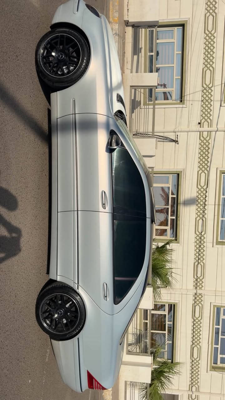 السلام عليكم 
#للبيع
مارسيدس S500 غواصه 
موديل 2003
رقم اربيل بأسمي هزه ورقم وسنويا جديد 
باج تضليل نسبه ‎%‎80
السياره بلادعيه وكلش جديده 
بيها فقط جراد بلاديه فقط جراد وغلفتها رصاصي مات 
قطره صبغ ومعجون مابيها 
كير محرك تبريد كهربائيات ع وضع الشركه 
مكان السياره بغداد 
السعر 135 قفل
للاستفسار 
***********
