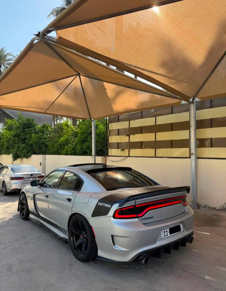 اخوان الي يدور جديد وفول لل اخير
جارجر ديتونا 2019 ام رادار امامي 
حادث بابتين وشويه من جاملغ الخلفي بجم كبس كفاله حته الدعاميات 

بدون ايرباك 

فول 1/1 

رادار امامي 

رادار جانبي 

رادار خلفي حساس 

تحديد مسار 

ومانع نحدار 

قياده ذاتيه 

فجوج برمبو 

فلنجات مشيفه 

فتحه سقف 

بصمه تشغيل وابواب 

مري قلاب ترحيب 

كشن ميموري 

كشنات جلد وشاموا

كشن كهرباء عدد 2 وتدفئه تبريد الكشنات 

كشنات خلفيه تدفئه 

دشبول جلد دبل خيط ومختوم ديتونا 

بطاين بيبان جلد وخياط 

سستم صوت  الباين

شاشا جبيره كار بلي واندرويد اوتو 

سياره قماره بلاديه مغلفه اسود 

عليه كت بلادي SRT

ويل نجمه 10 ونص وتخم تاير الخلفي 315 والامامي 245 

عليه لد متغير ماصدات وبلوجكتر 

عليه سست لحايه كامل 

سبايدر دايموند

سعر 208

***********
