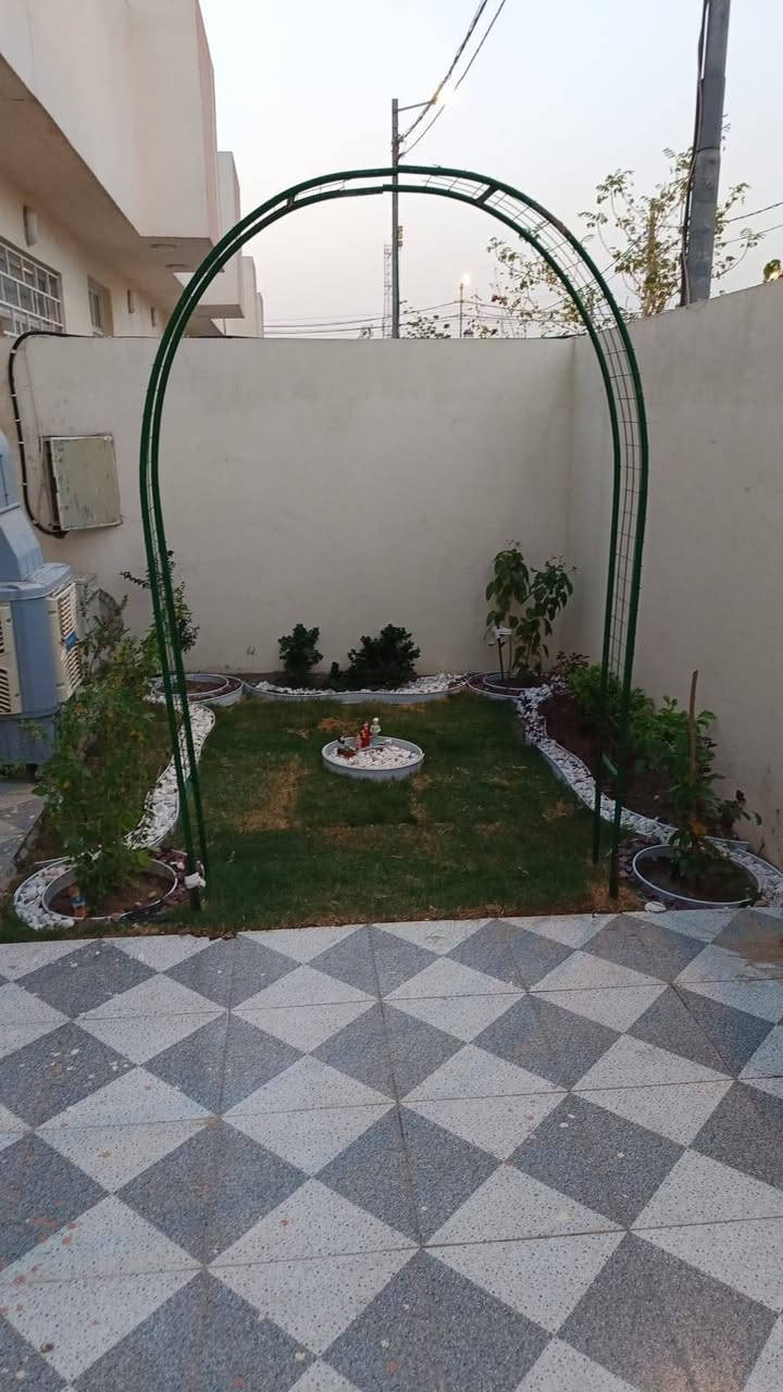 حديقتنا في مجمع أطياب السكني كربلاء 🥰🙏.. 

ديكورات و تصاميم عصرية تضفي لمسة جميلة.... 

نعمل داخل كربلاء... 

***********
