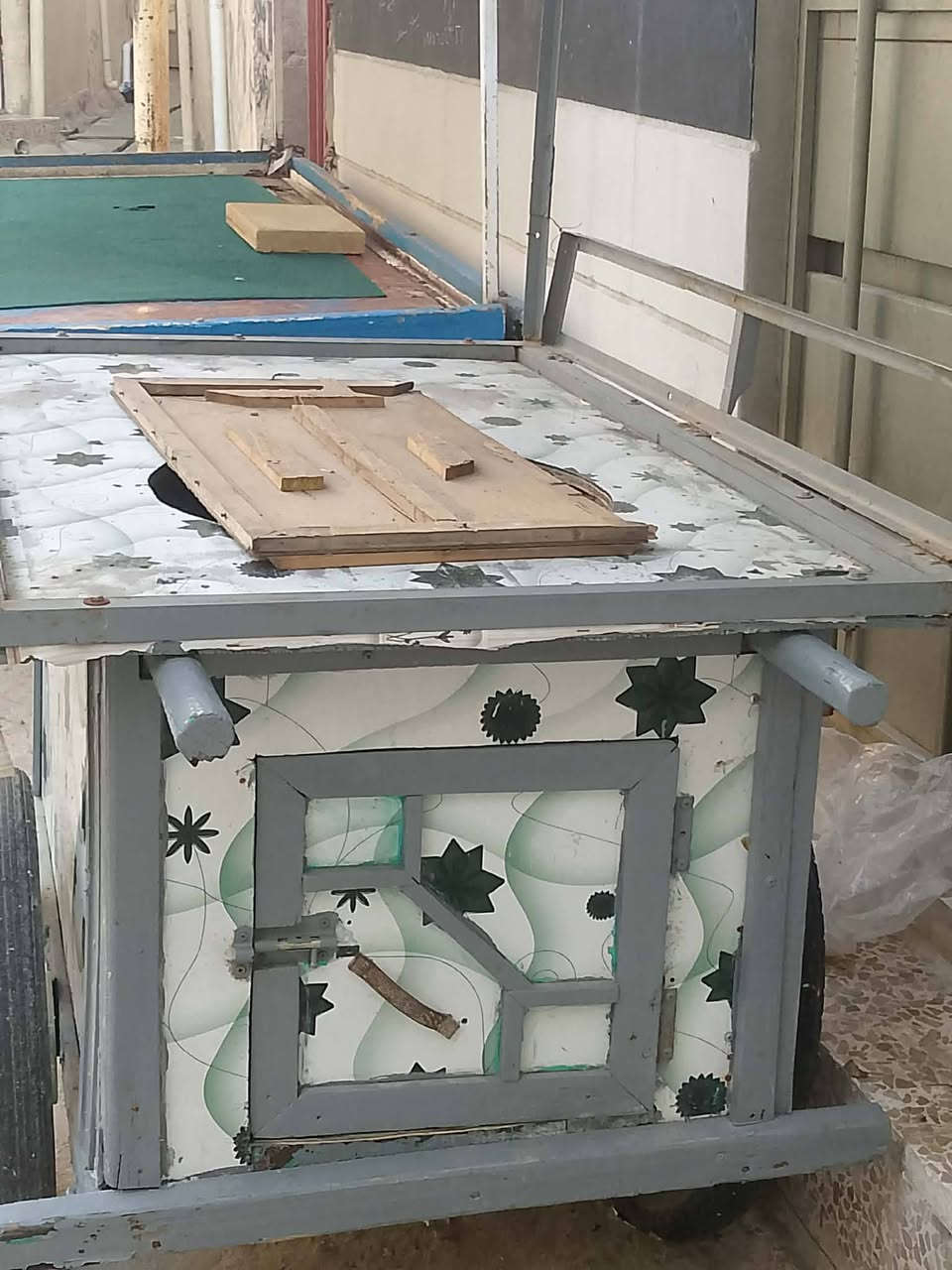 مساء الخير عيوني عندي عربانه مال باقلي جايكم شته خوش شغل بيها نضيفه كلش سعره 85او بيه مجال اتصل عل هذا رقم 😁👍🏻‏‪***********‬‏🫡
