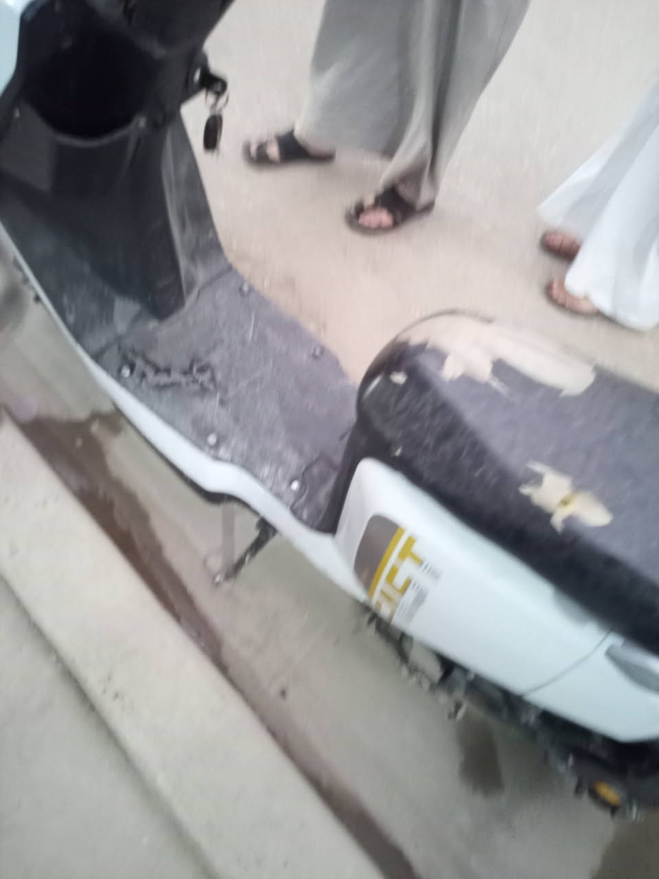 متاح دراجه عدد 2 كاملة شغلات عدد البطاريات 4 سعر 600 بغداد الجزيرة السياحة هاتف ***********
