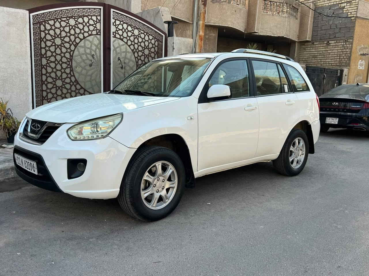 السلام عليكم
السلام عليكم 
تيكو للبيع فقط 
2013 رقم بغداد انكليزي شرط التحويل
بدون صبغ ففط دعاميات 
مكينه وكير بلاديات كفاله
صدر امامي فقط دبلات 
صدر خلفي جديد 
تبريد شغال منضومه جديده 
شاشه كار بلي وسستم سماعات جديد
سلايت شغال
تخم تايرات جديد
باتري جديد 
داخل جدا نضيف 
سياره جاهزه ع اخر حبه فقط دبلات اماميه 
سعرها ب٥٤ وبيها مجال 
عنواني بغداد الدوره 
***********
