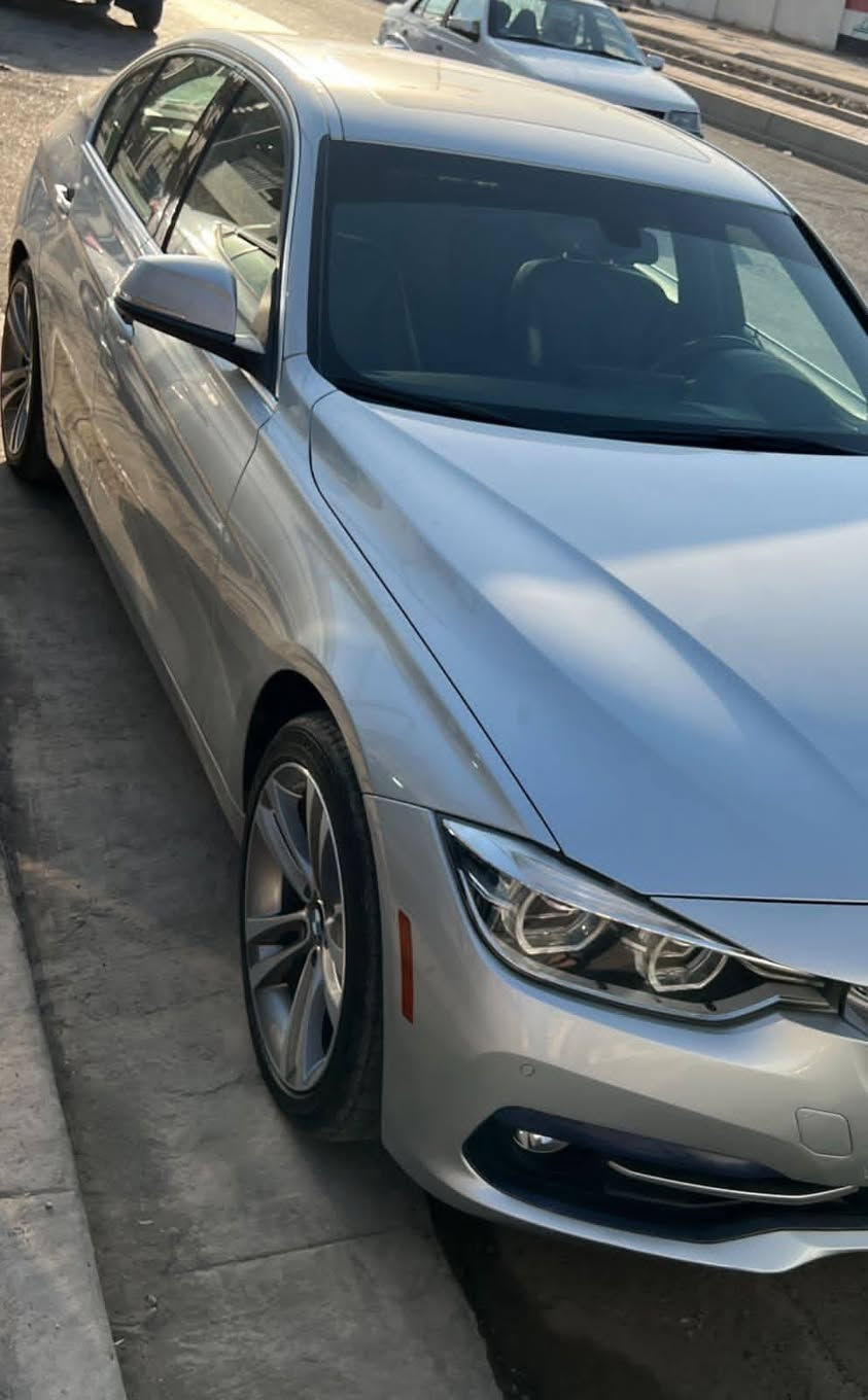 للبيع/BMW/ 330/ 2018
المحرك (B48) 2.0 T
وارد امريكي بدون حادث 
الحاله / تقرير وبشرط قطرة ماء مابيها تجي تفحص وين ميعجبك 
السيارة بحاله ممتازة (صفر مسج )
المواصفات 
فتحة سقف 
شاشة + مقاعد جلد كهرباء  ميموري وخزن والكشن 3 قطع / صندوق كهرباء 
تدفئة كشنات + تدفئة الاستيرن 
داتا شووو 
السيارة بحاله ممتازة وماشيه 83000
السعر / 182 وبيها مجال 
الاتصال / *********** 
*********** / علي
