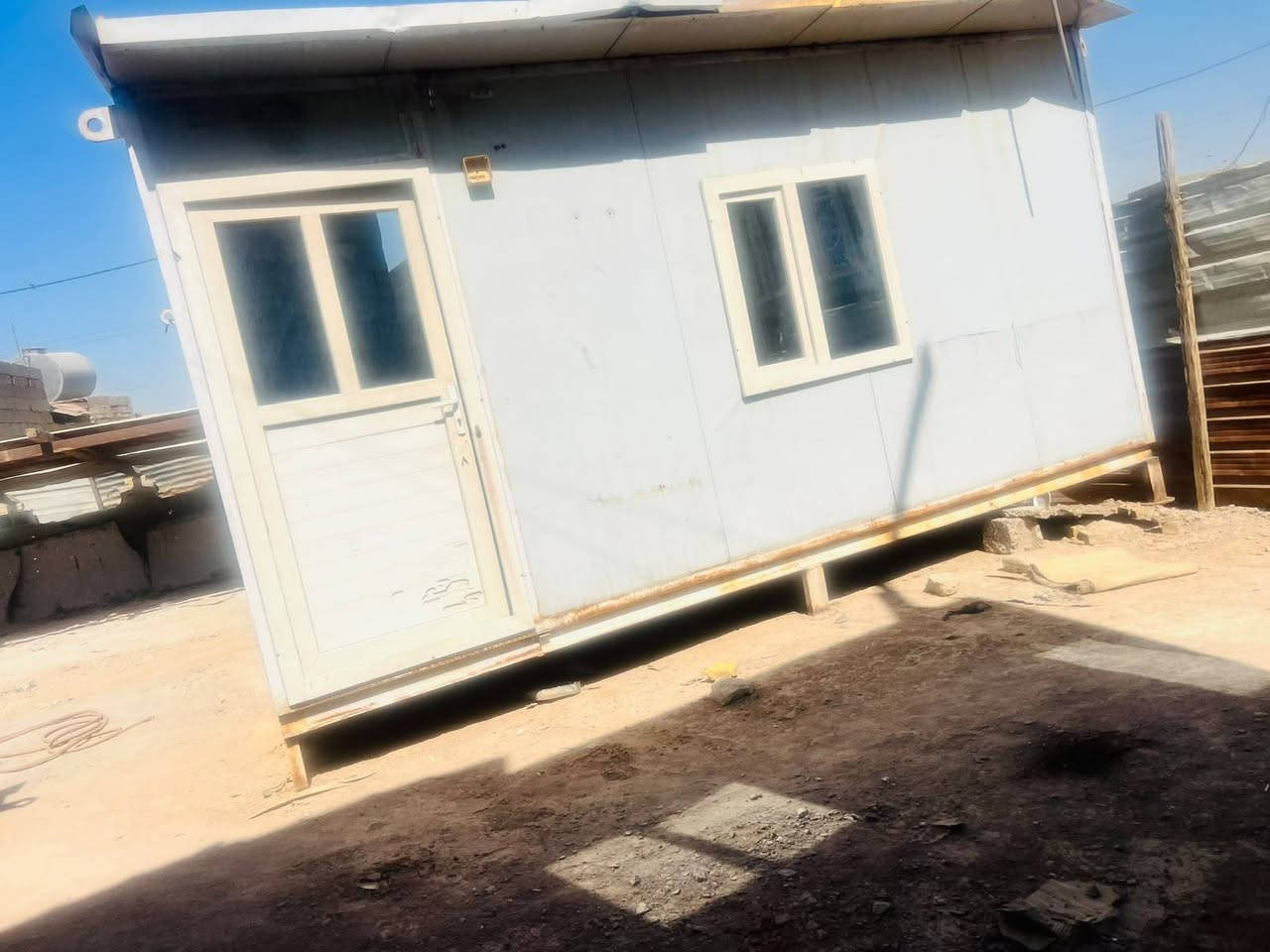 كرفان • ٥×٤ • جاهز كهرباء