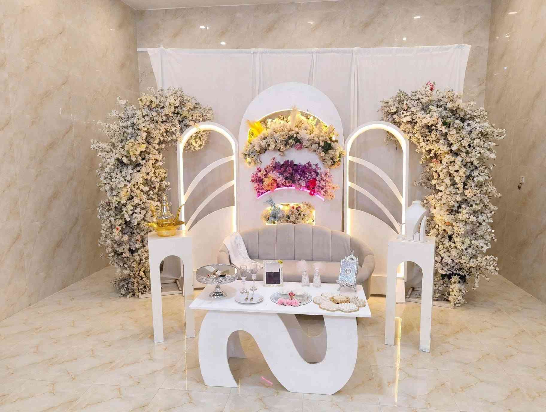 كل هاذا الجمال ببس80الف  كامله نقل ونصب الحجز واتساب ***********جميع الديكورات متوفره كوشات الزهور كوشات الزهور
